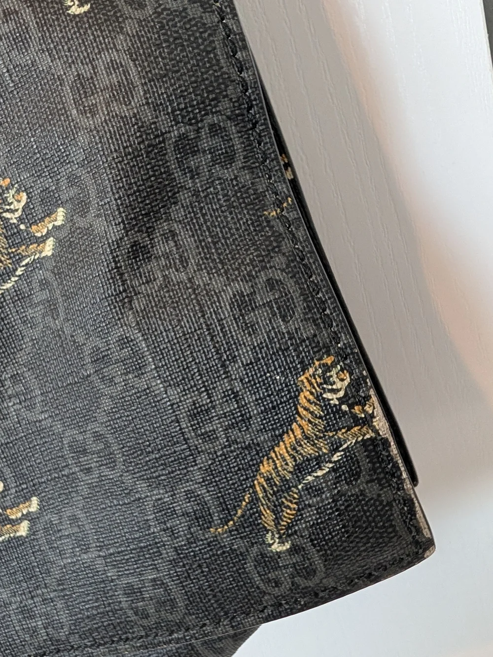 Gucci Black GG Supreme Tiger Print Tote Bag